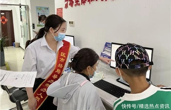 亳州市谯城区：区、镇、村三级政务公开建设 打通服务群众“最后一公里”（网站建设排名靠前）居然可以这样，